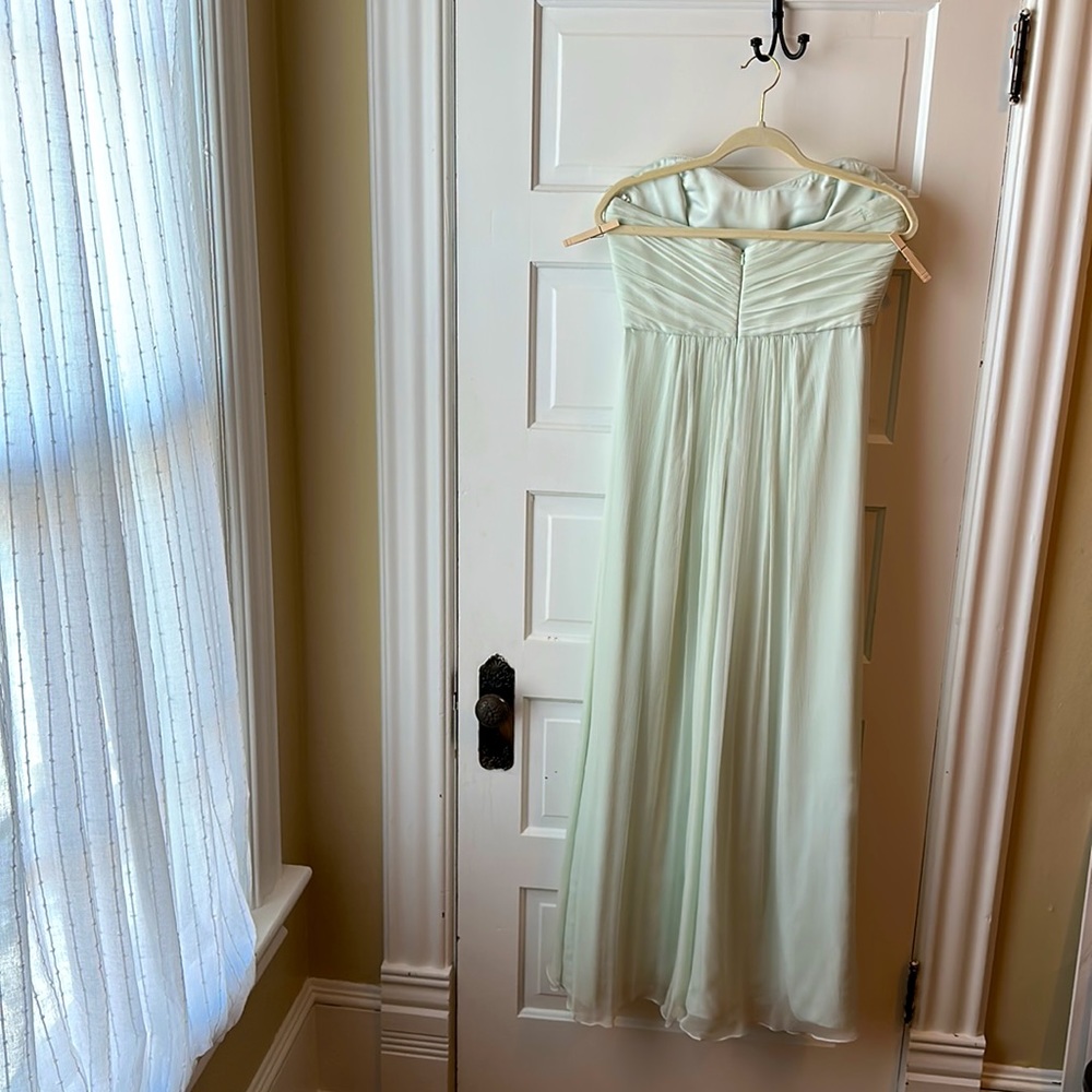 Formal mint green silk chiffon gown size 8 - Picture 2 of 3